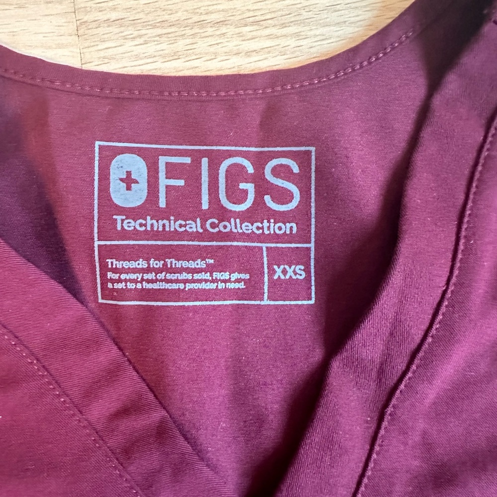 Figs Catarina One-Pocket Scrub Top - Picture 2 of 2